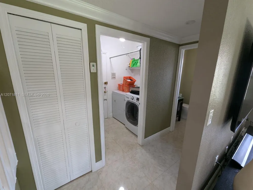 9352 SW 166th Ct Miami, FL 33196