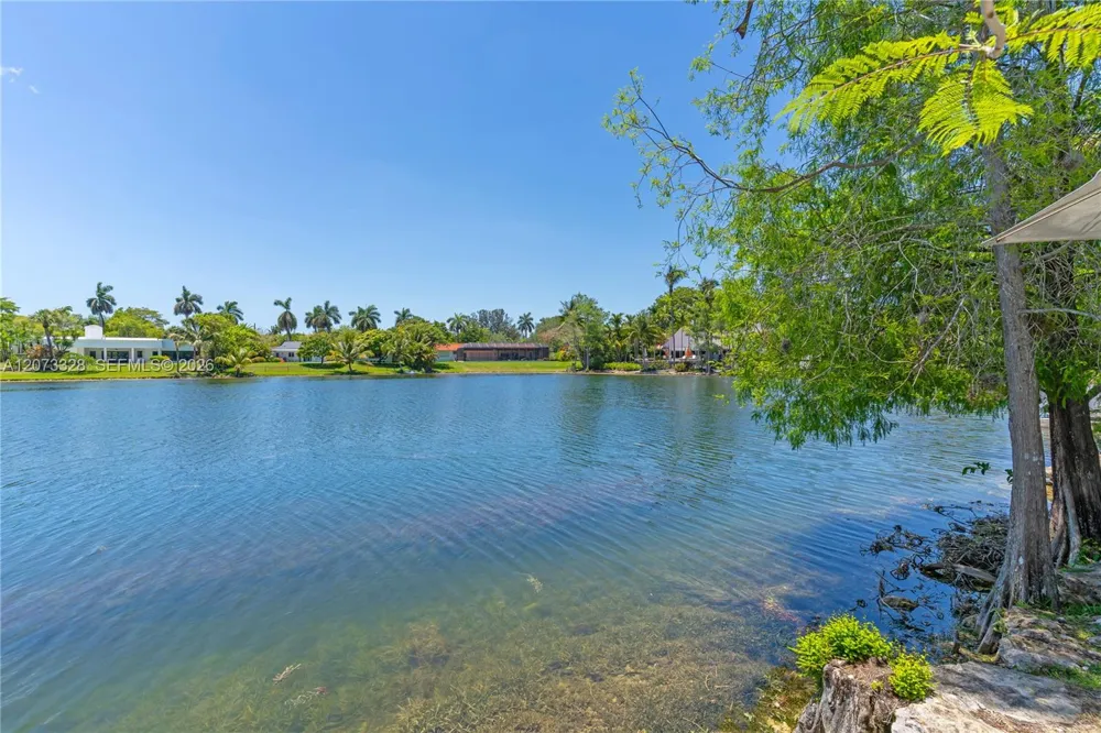 13400 SW 70th Ave Pinecrest, FL 33156
