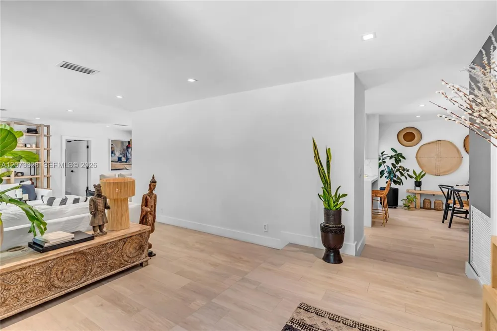 13400 SW 70th Ave Pinecrest, FL 33156