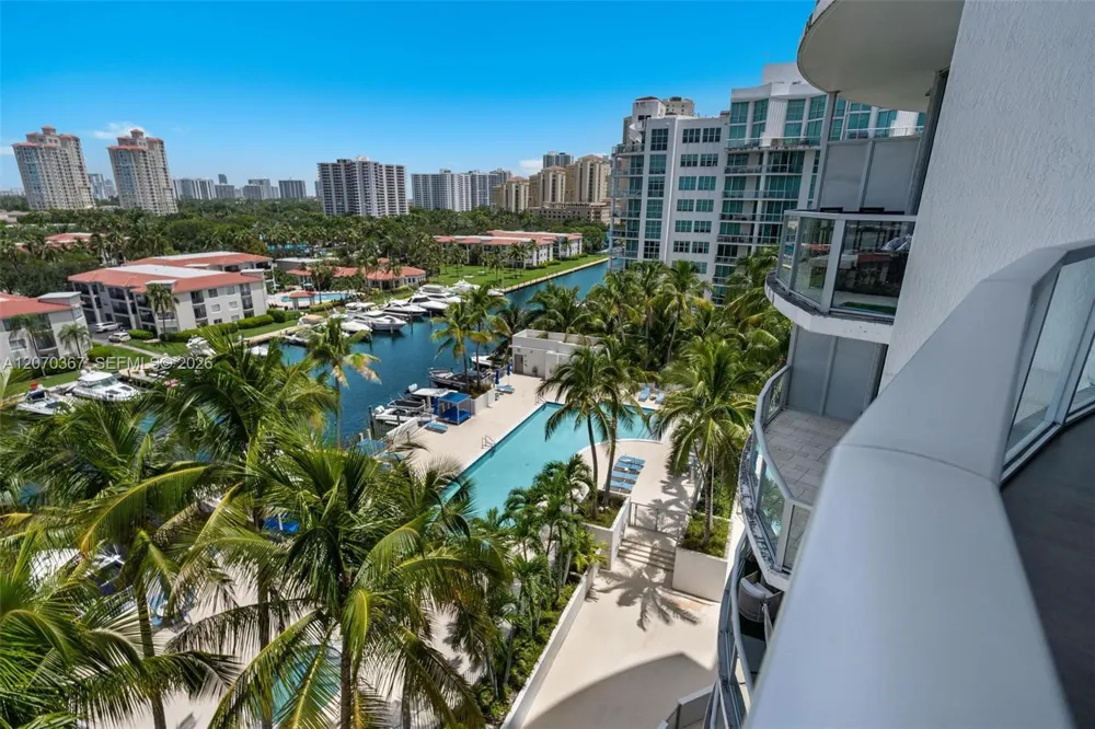 3029 NE 188th St #818 Aventura, FL 33180