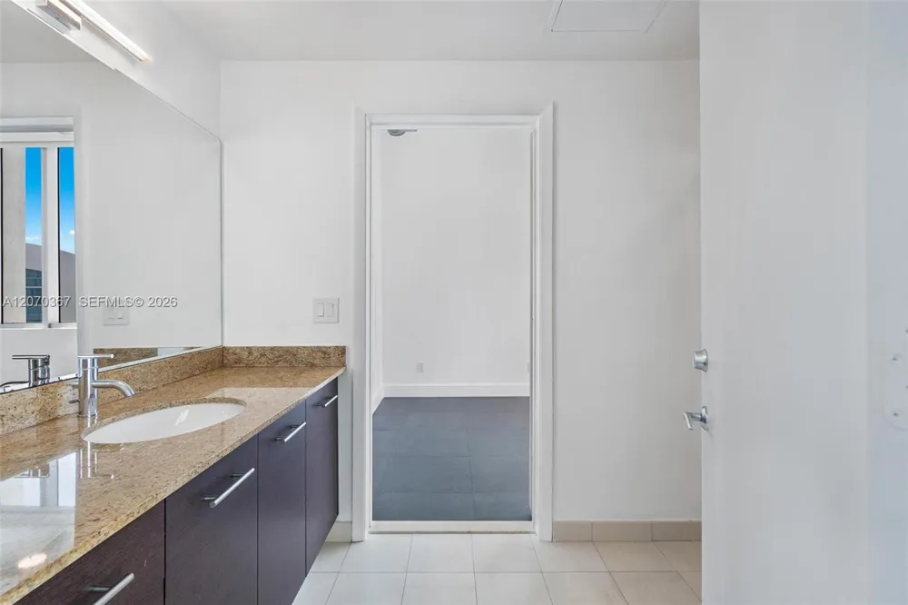 3029 NE 188th St #818 Aventura, FL 33180
