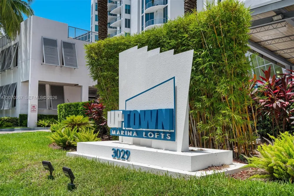 3029 NE 188th St #818 Aventura, FL 33180