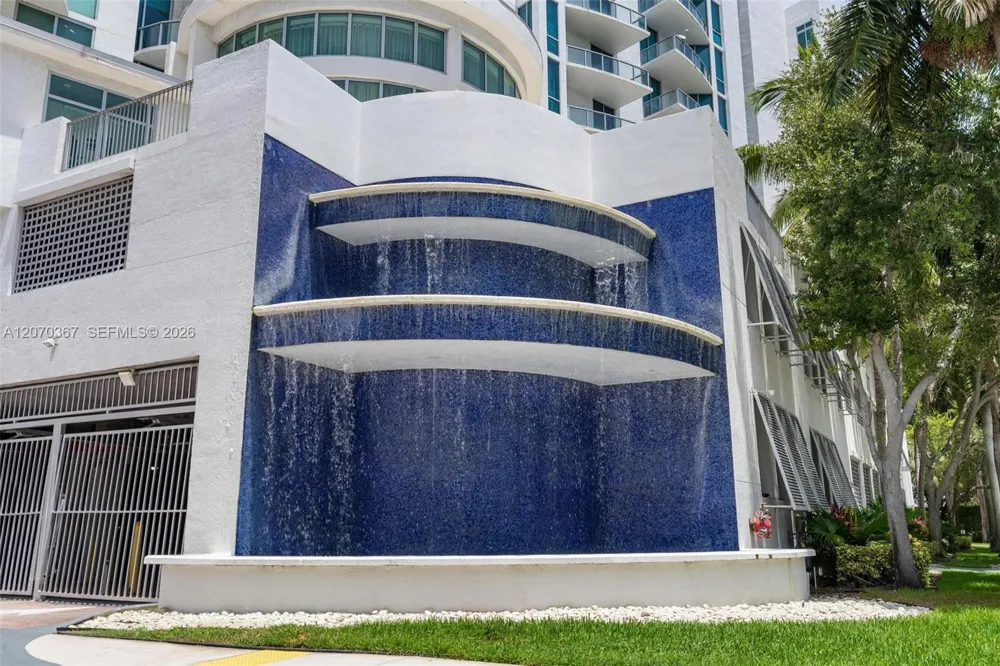 3029 NE 188th St #818 Aventura, FL 33180