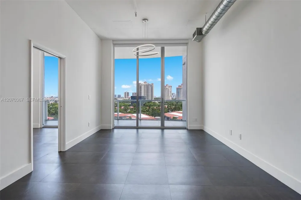 3029 NE 188th St #818 Aventura, FL 33180