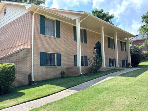77 Humphrey Drive