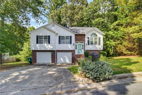 3913 Landover Drive