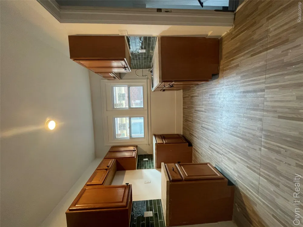 2492 Glendale Street Detroit City, MI 48238