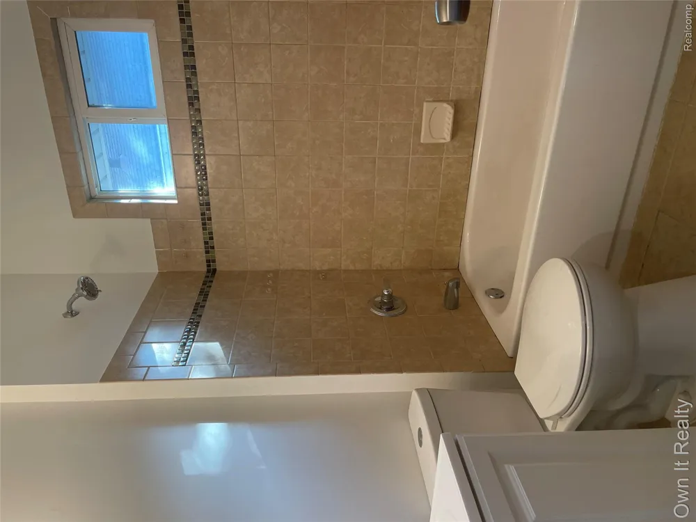2492 Glendale Street Detroit City, MI 48238
