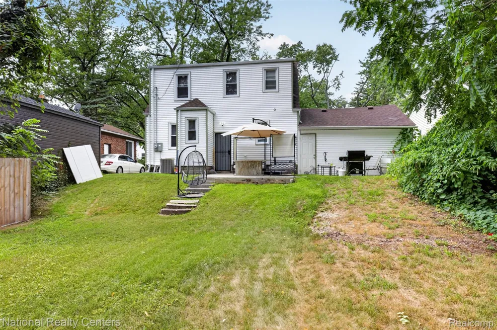 18656 Winston Street Detroit City, MI 48219