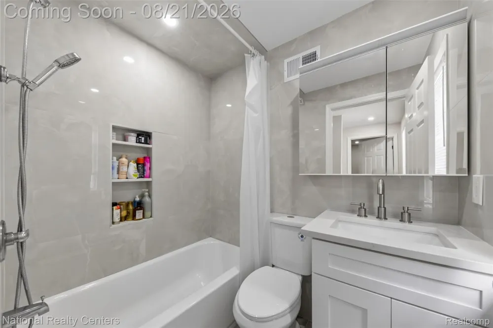 18656 Winston Street Detroit City, MI 48219