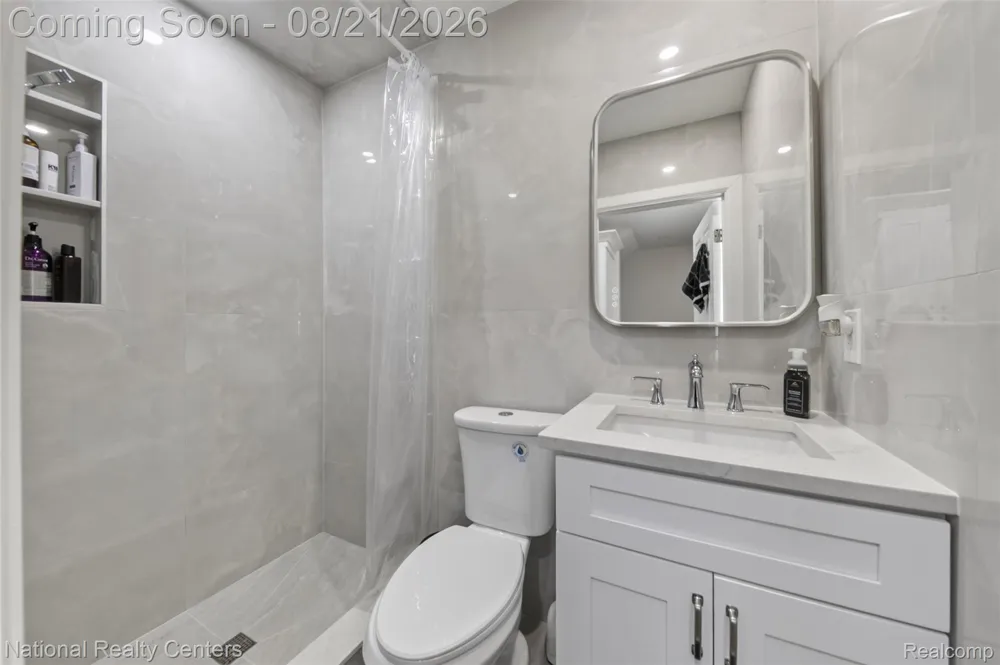 18656 Winston Street Detroit City, MI 48219