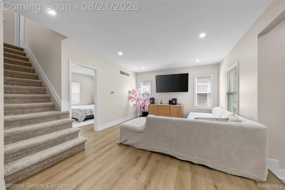 18656 Winston Street Detroit City, MI 48219