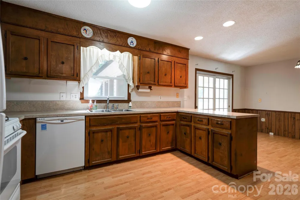 1208 Piedmont Avenue Kings Mountain, NC 28086