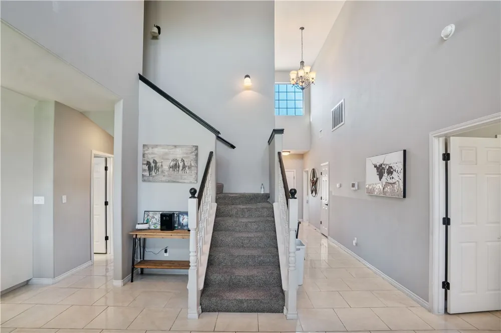 1424 Del Mar Drive Kingsville, TX 78363