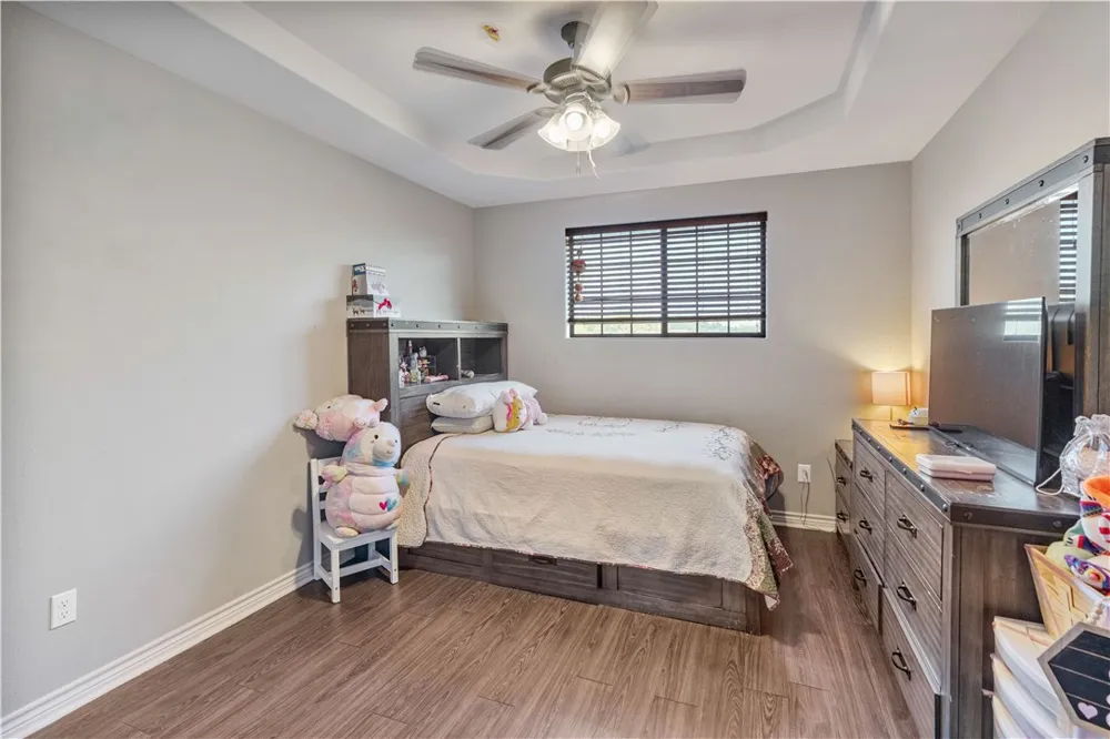 1424 Del Mar Drive Kingsville, TX 78363