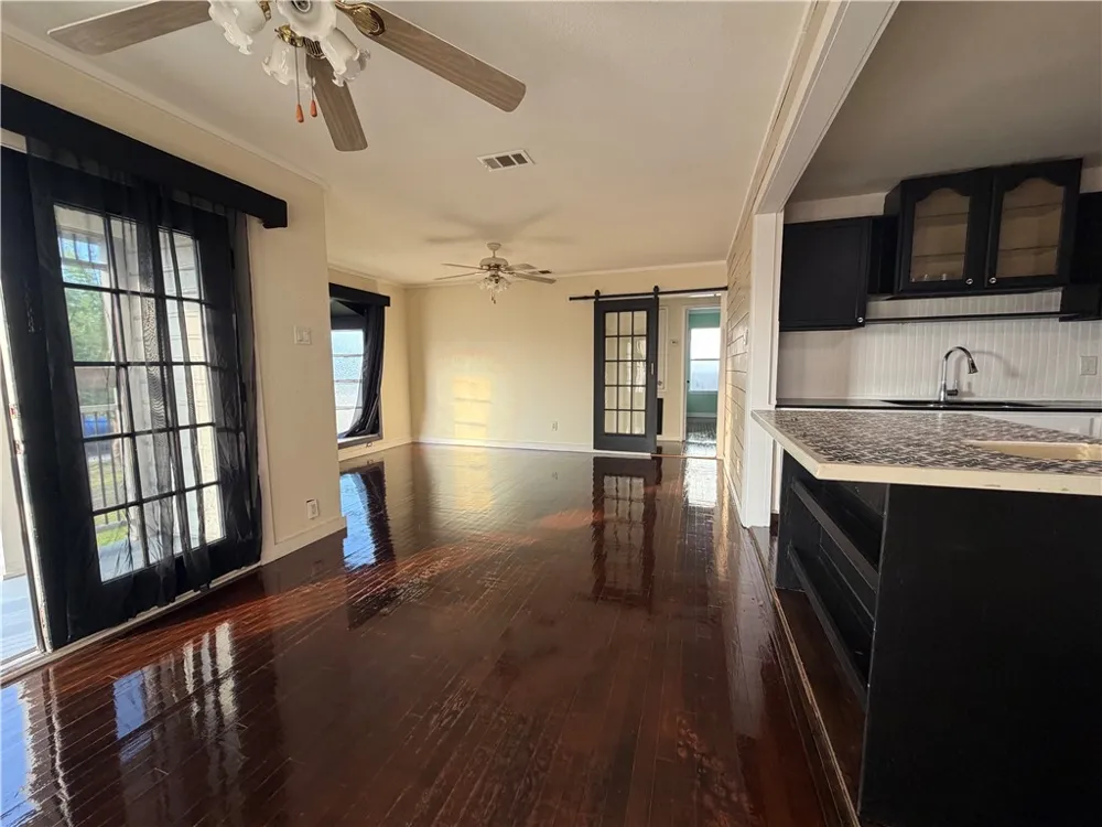 1501 Wynwood Street Corpus Christi, TX 78415