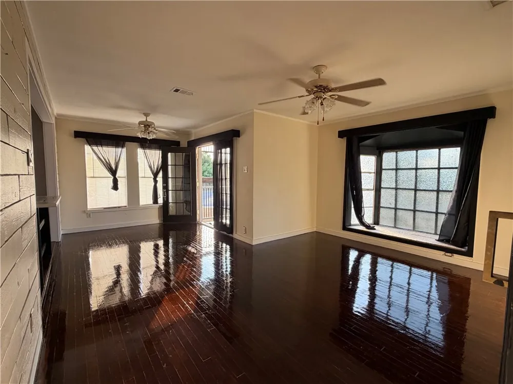 1501 Wynwood Street Corpus Christi, TX 78415