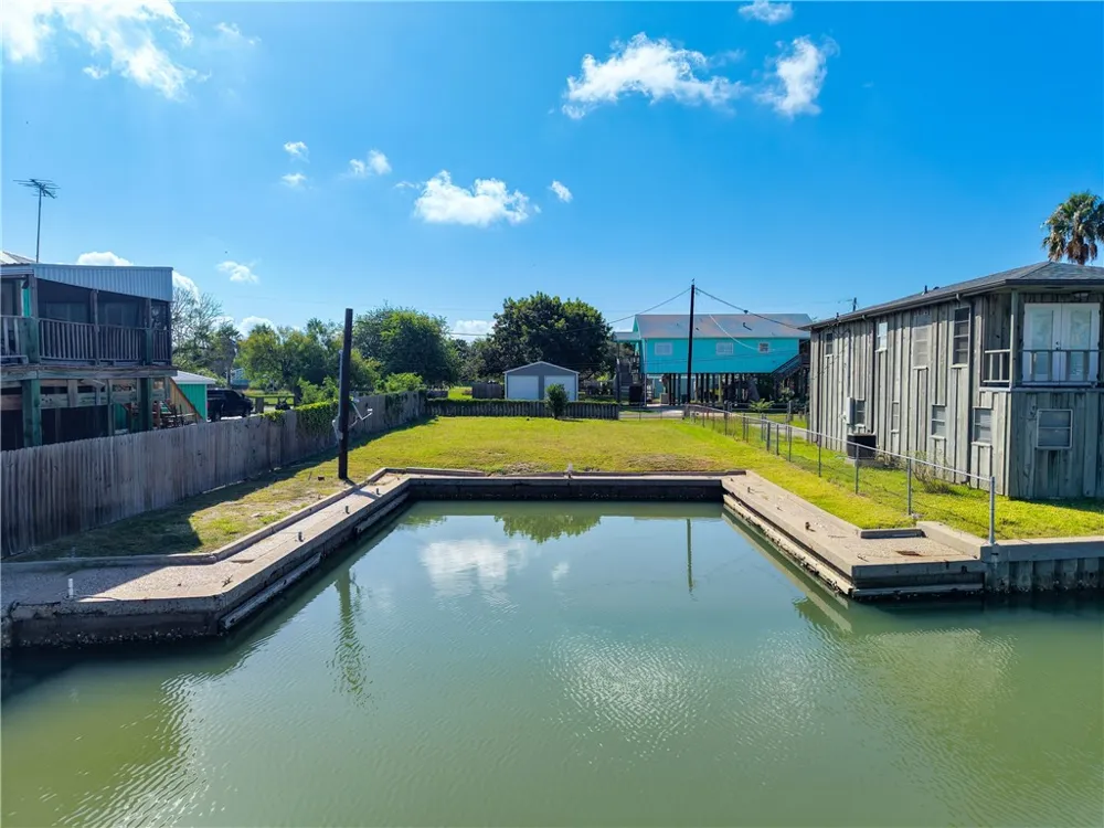 619 Woodhaven Ingleside, TX 78362