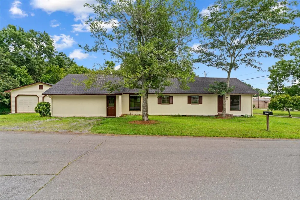 1825 Lawson Avenue Dalton, GA 30720