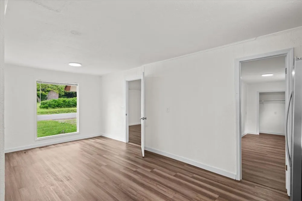 1825 Lawson Avenue Dalton, GA 30720