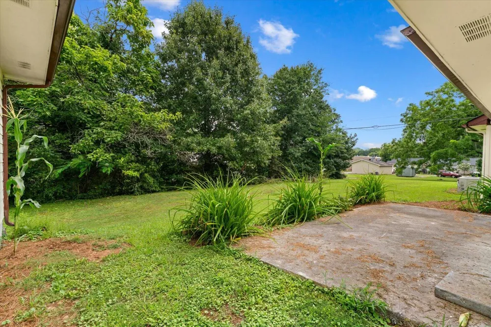 1825 Lawson Avenue Dalton, GA 30720