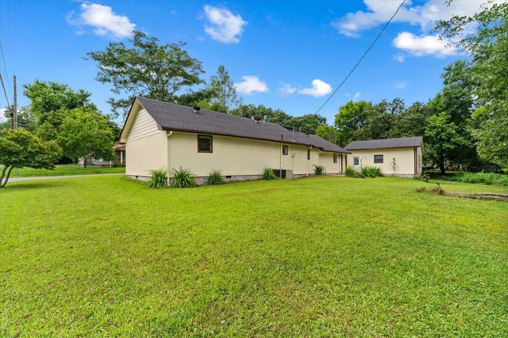 1825 Lawson Avenue Dalton, GA 30720