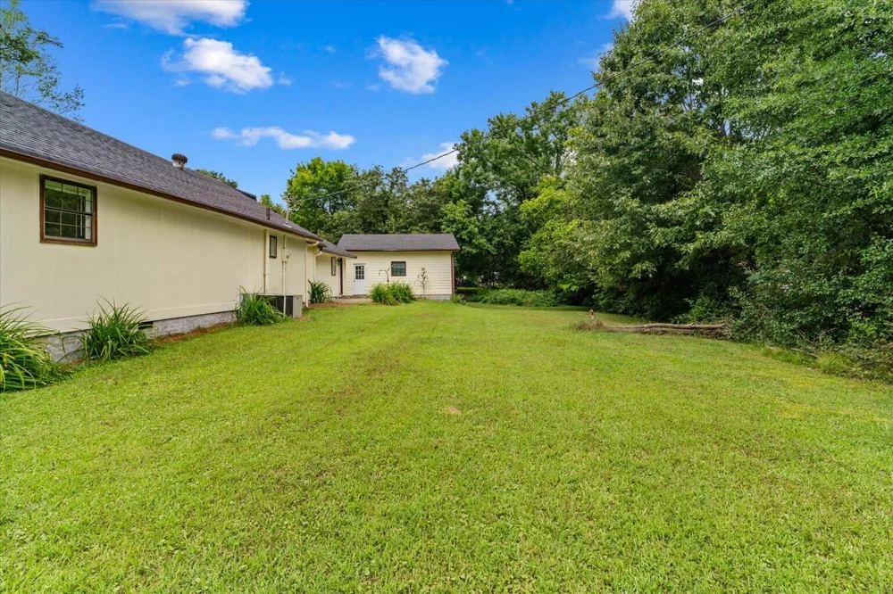 1825 Lawson Avenue Dalton, GA 30720