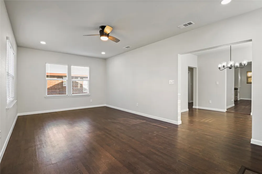 820 W College Street Sherman, TX 75092