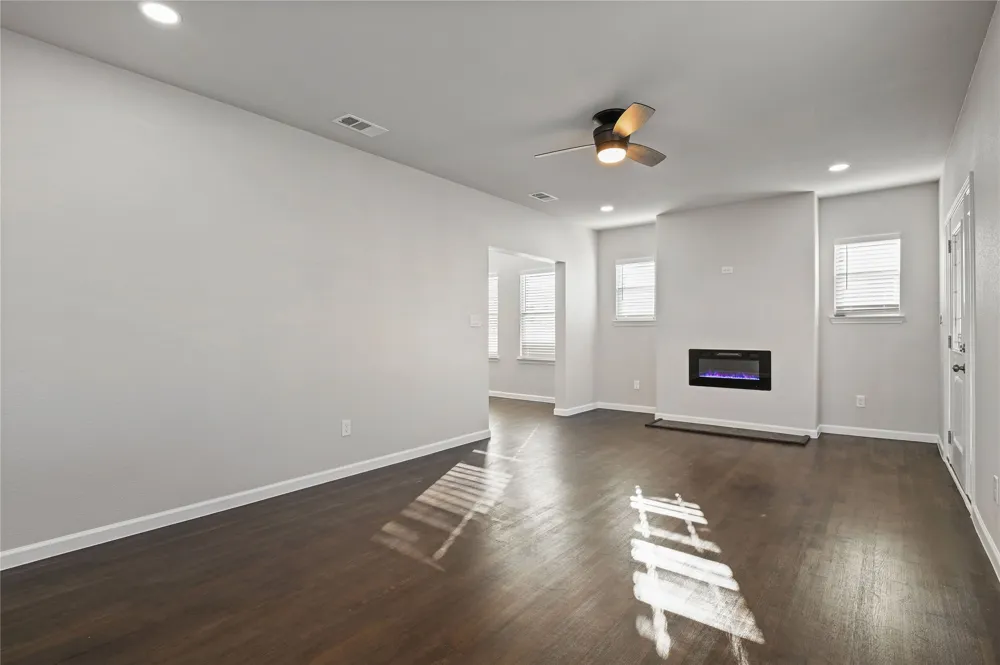 820 W College Street Sherman, TX 75092