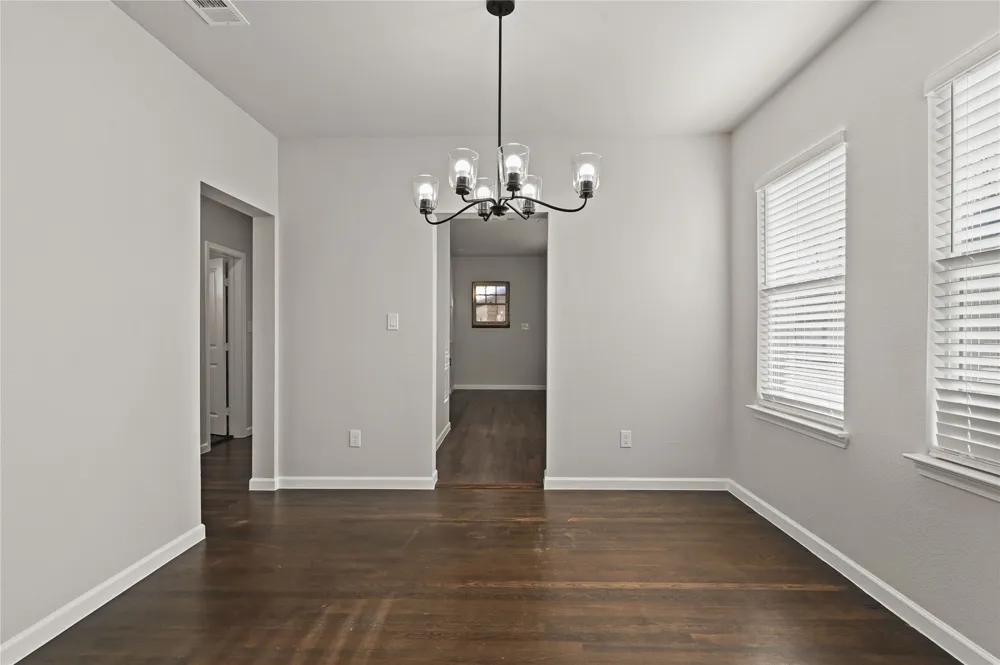 820 W College Street Sherman, TX 75092