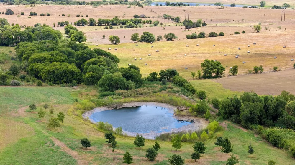 894 Blue Cut Road McGregor, TX 76657