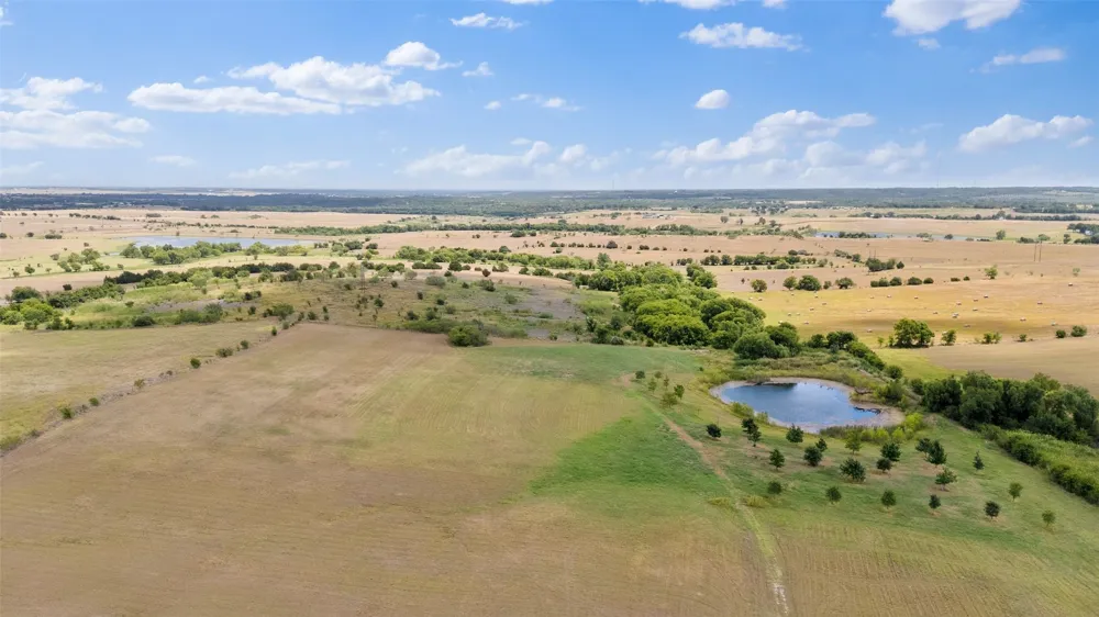 894 Blue Cut Road McGregor, TX 76657