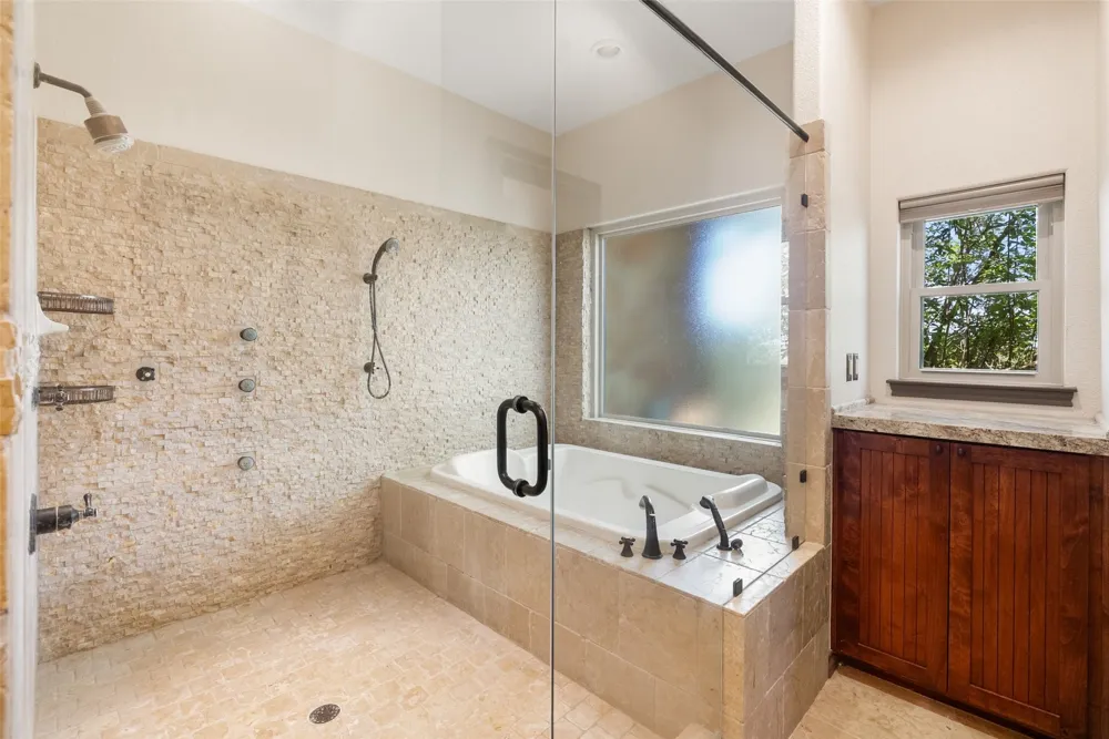 894 Blue Cut Road McGregor, TX 76657