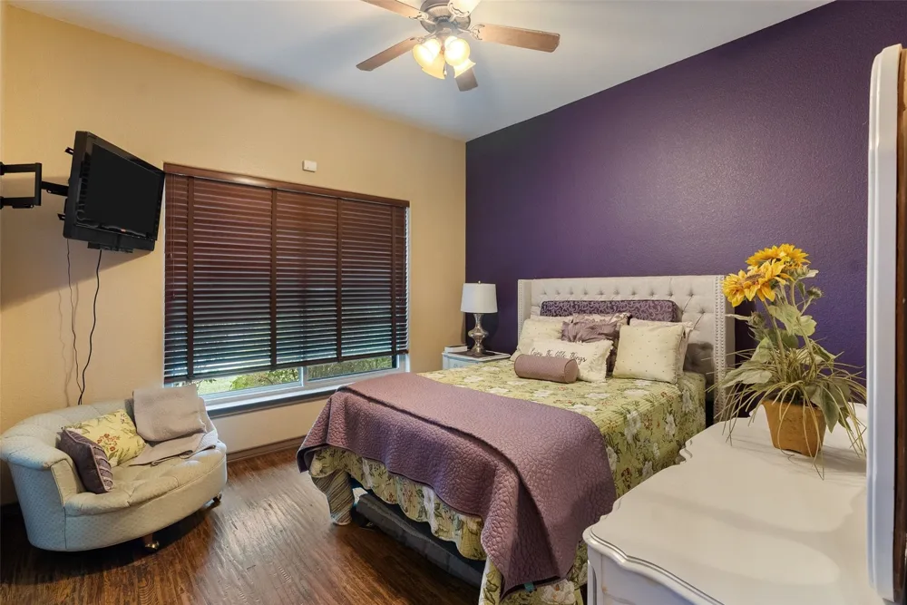 894 Blue Cut Road McGregor, TX 76657
