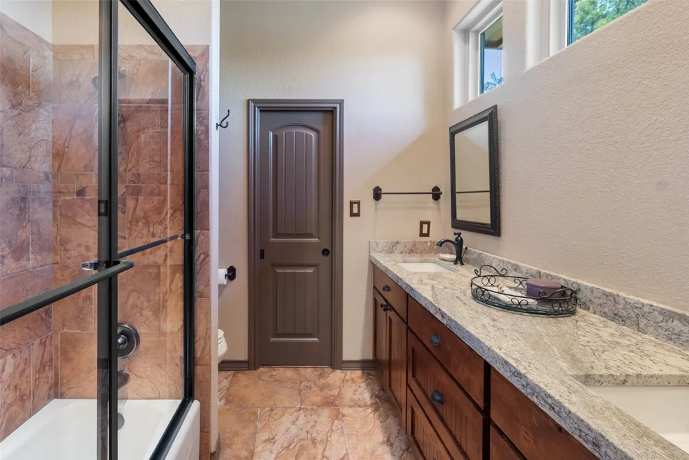 894 Blue Cut Road McGregor, TX 76657