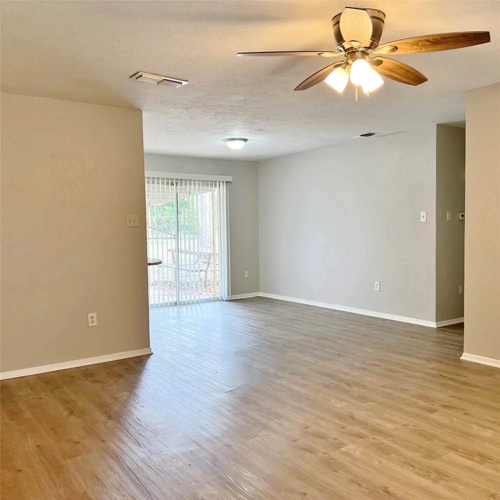 1420 Hillside Drive Midlothian, TX 76065