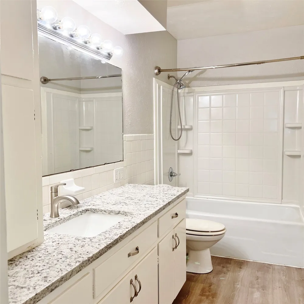 1420 Hillside Drive Midlothian, TX 76065