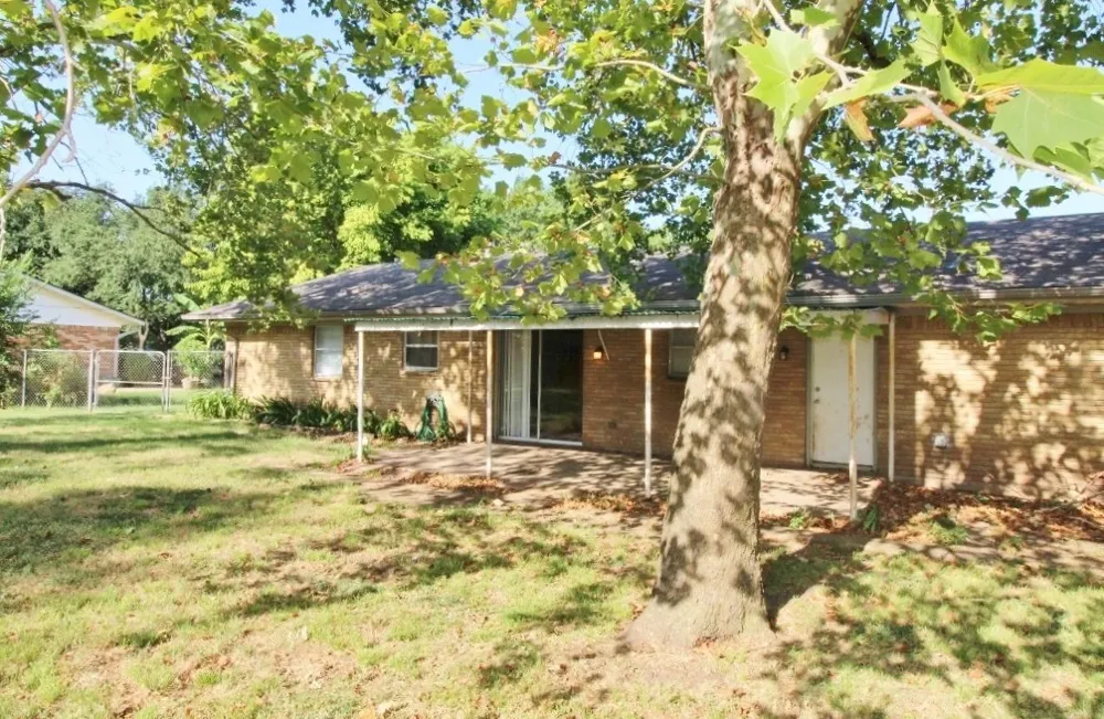 1420 Hillside Drive Midlothian, TX 76065