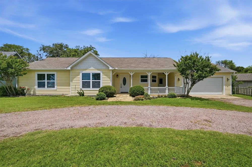 103 Seminole Drive Gainesville, TX 76240