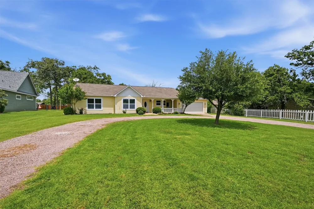 103 Seminole Drive Gainesville, TX 76240