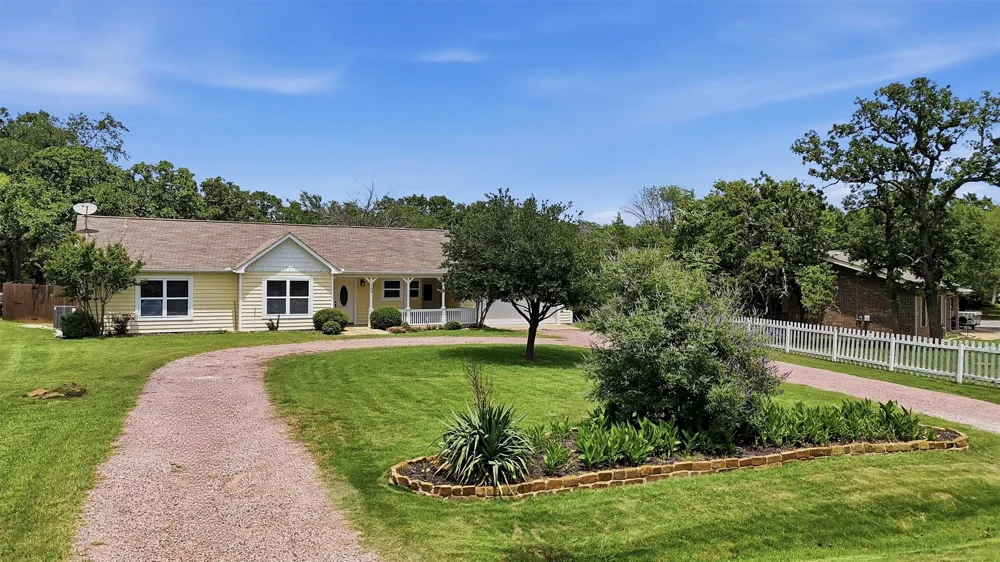 103 Seminole Drive Gainesville, TX 76240