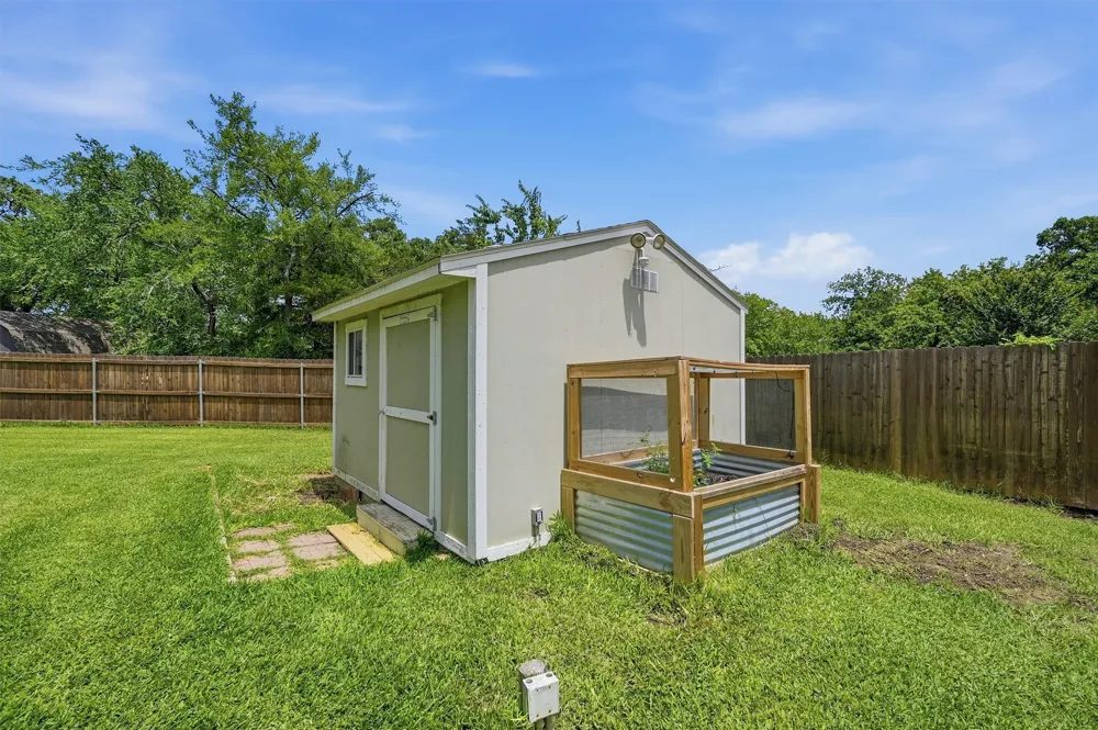 103 Seminole Drive Gainesville, TX 76240