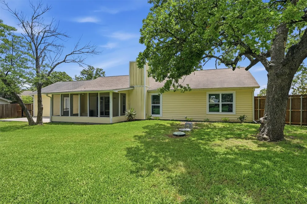 103 Seminole Drive Gainesville, TX 76240