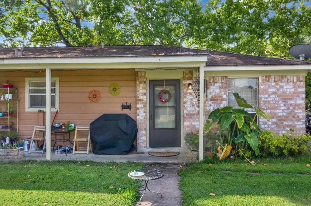 4537 Dakota Street #4 Dickinson, TX 77539