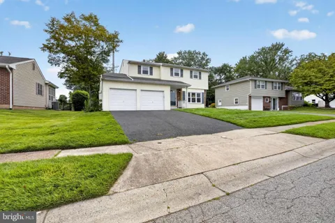 211 S DILLWYN ROAD