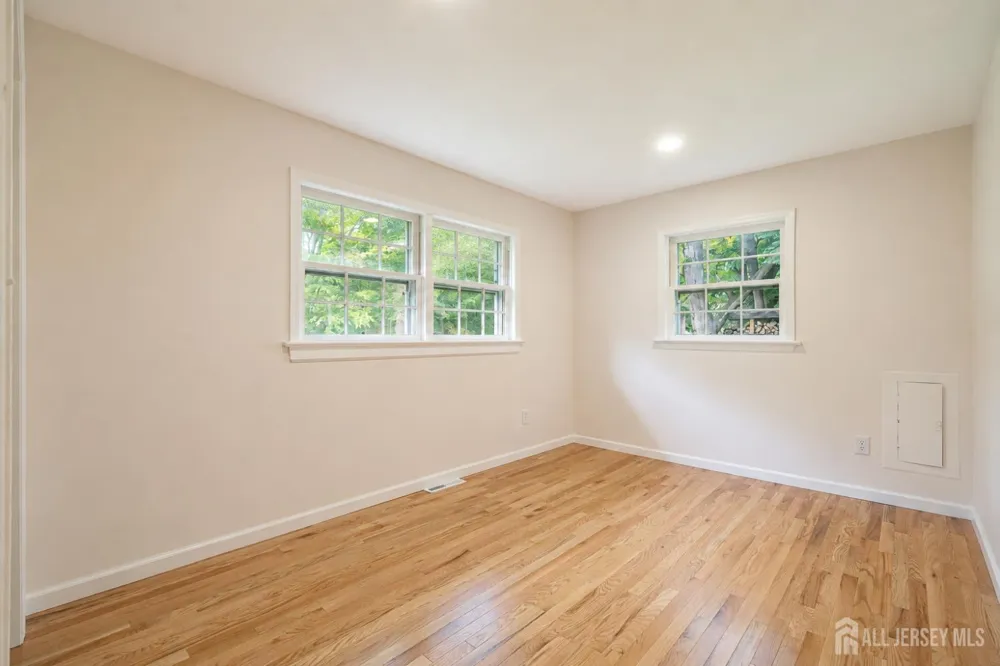 129 Cottrell Road Old Bridge, NJ 07747