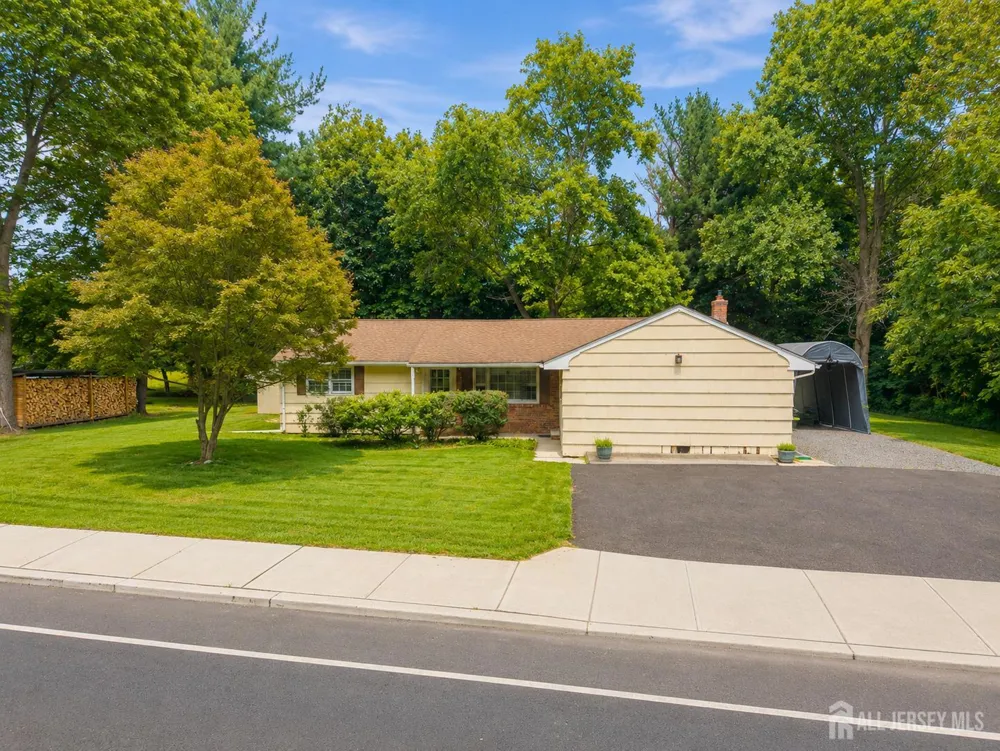 129 Cottrell Road Old Bridge, NJ 07747