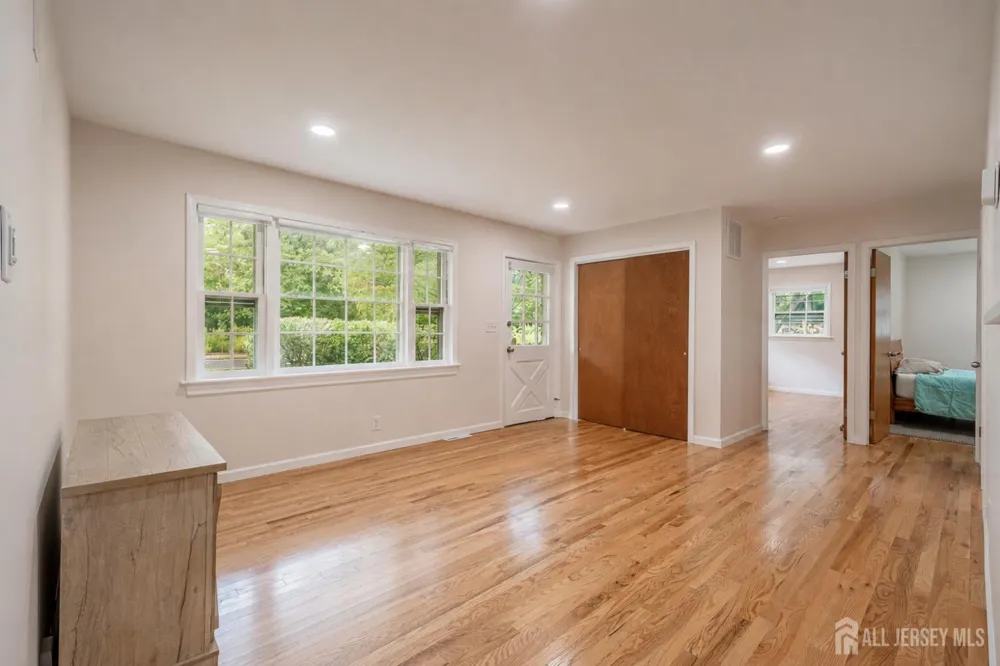 129 Cottrell Road Old Bridge, NJ 07747