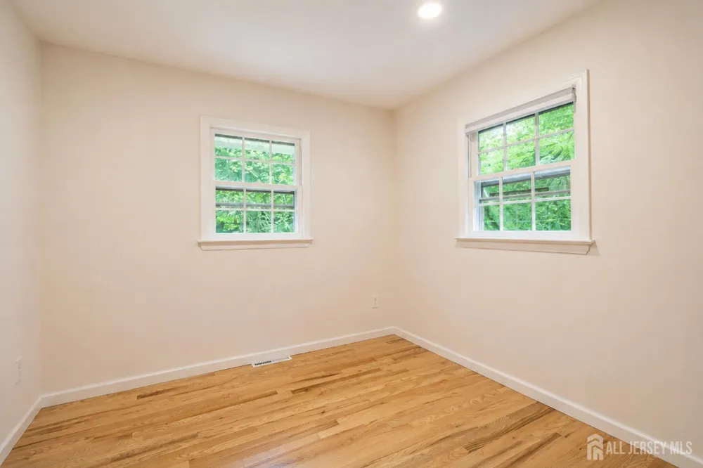 129 Cottrell Road Old Bridge, NJ 07747