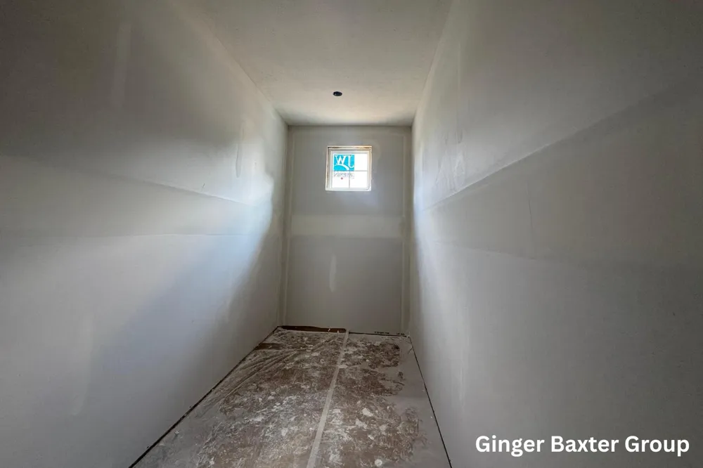 151 Summit Pointe Drive #6 Rockford, MI 49341